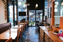Alexandra Central (D3), Retail #453376481
